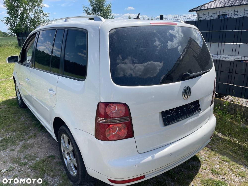 Volkswagen Touran 1.4 TSI DSG R-Line Edition - 4