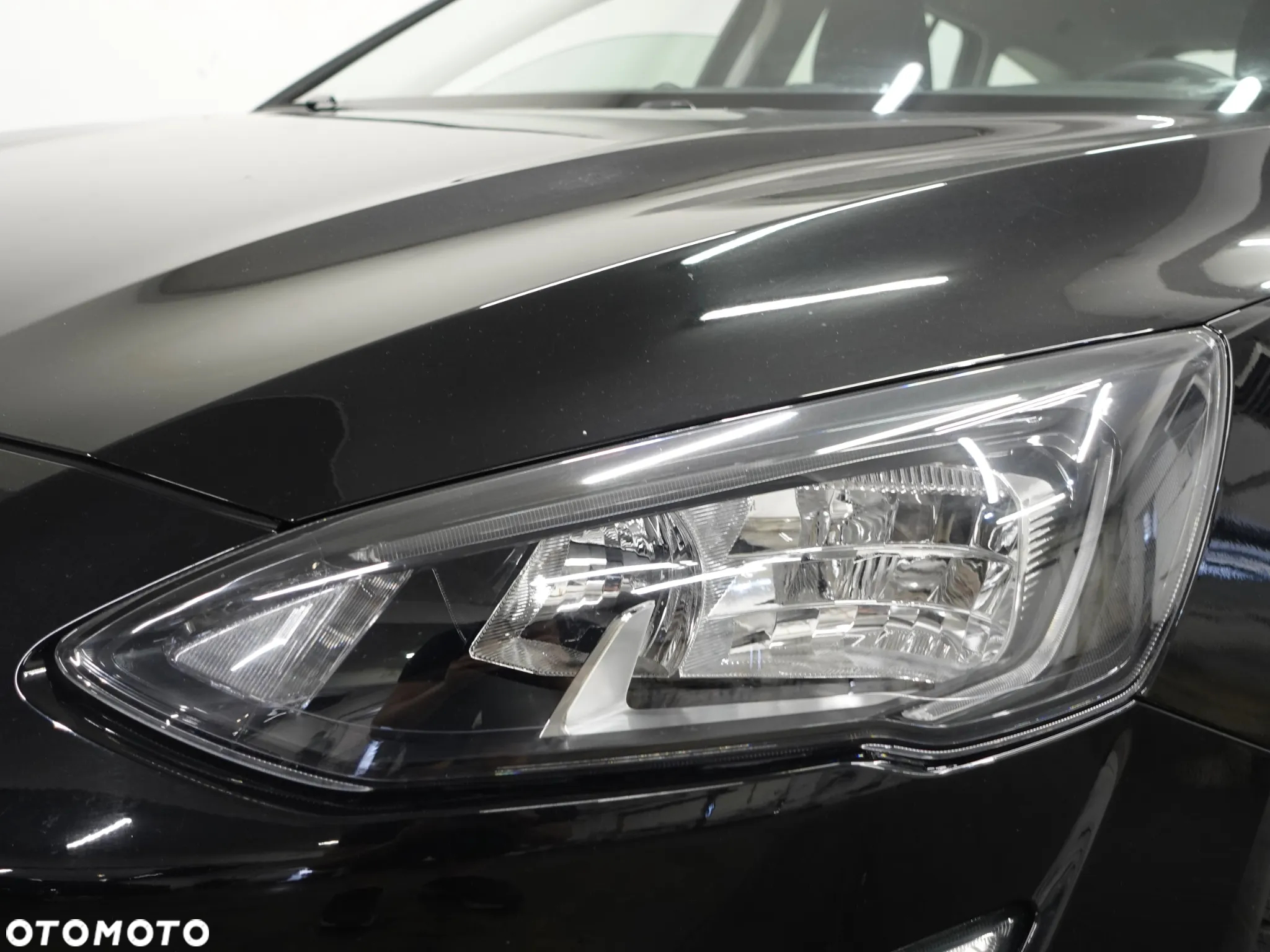 Ford Focus 1.0 EcoBoost mHEV Active - 14