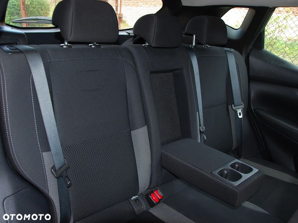 Nissan Qashqai 1.3 DIG-T Acenta DCT - 12