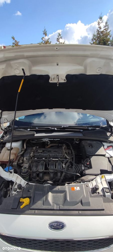 Ford Focus 1.6 Edition - 18