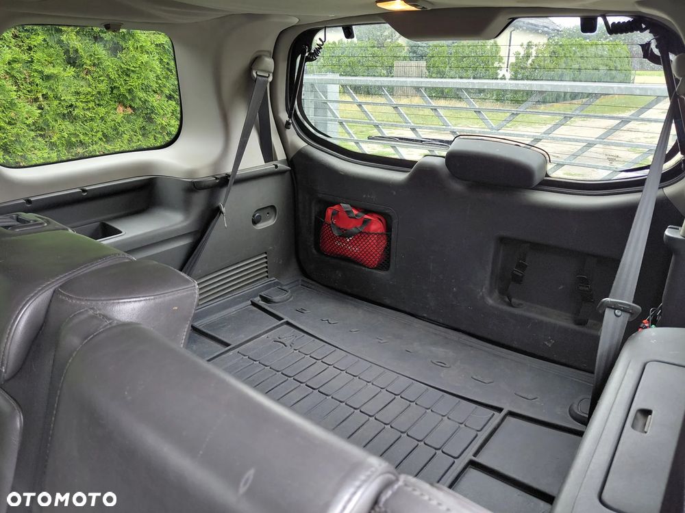 Nissan Pathfinder 2.5 DCi Elegance + - 16