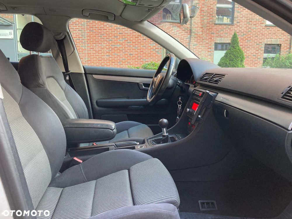 Audi A4 Avant 2.0T FSI - 8