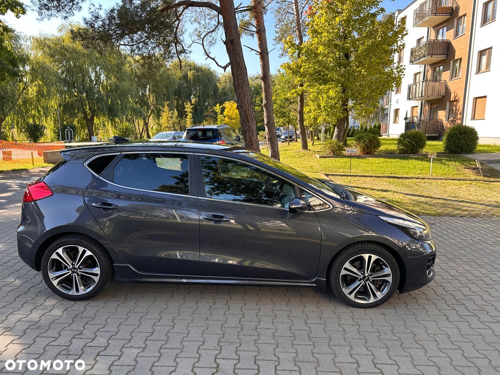 Kia Ceed Cee'd 1.6 CRDi GT Line - 6