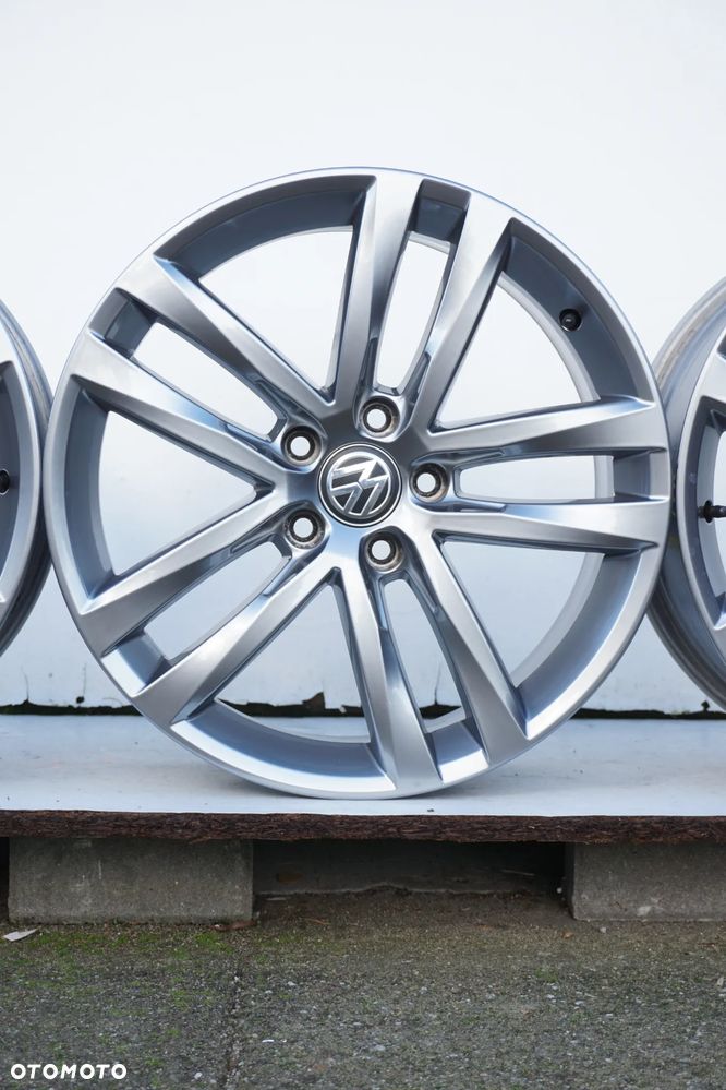 Volkswagen 5x112 18 7,5J et51 stan bdb - 6