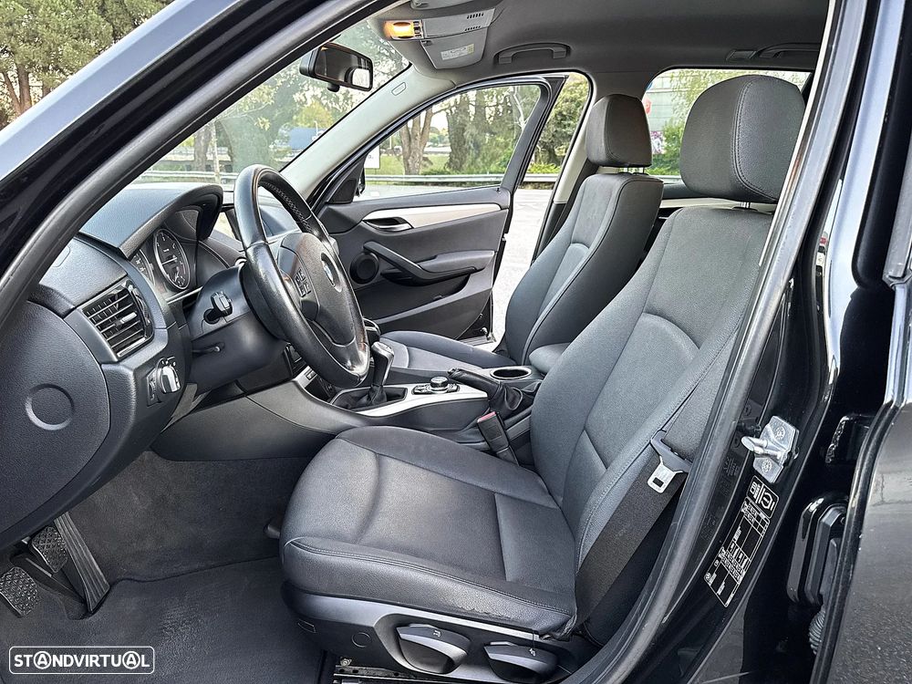 BMW X1 sDrive16d Sport Line - 11