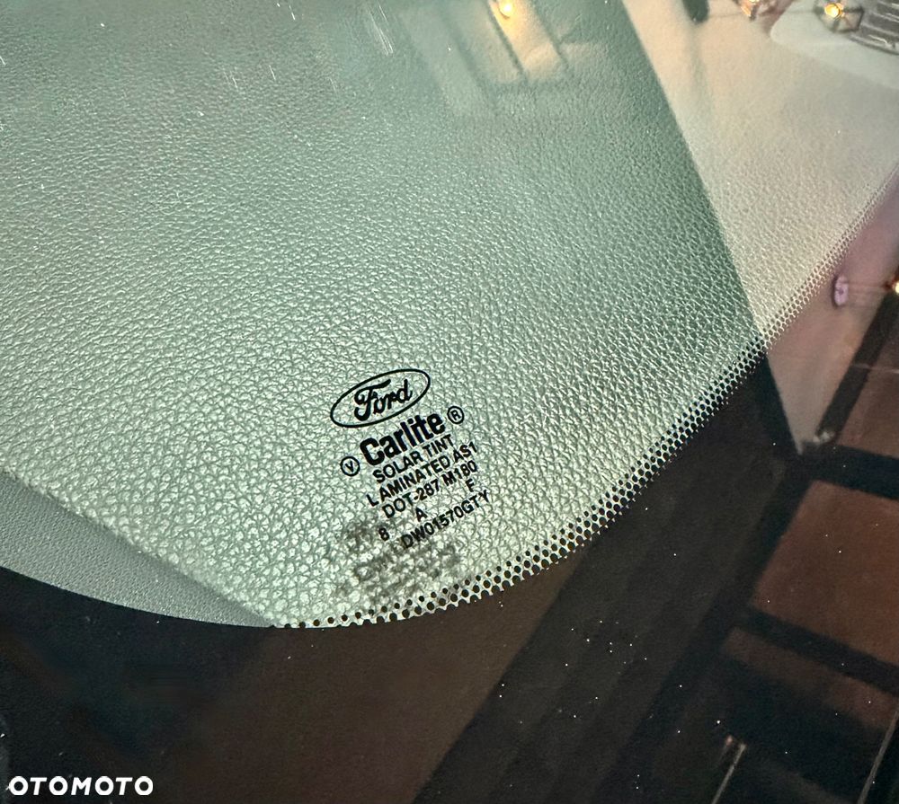 Ford Mustang 4.6 V8 GT Premium - 17