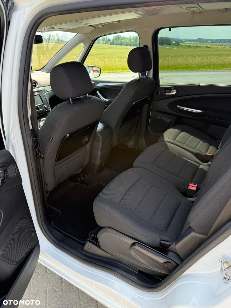 Ford Galaxy 2.0 TDCi Ambiente - 12