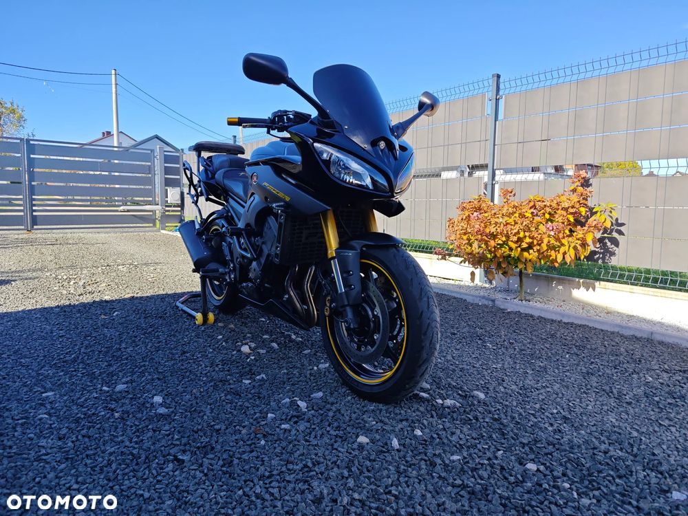 Yamaha FZ8 - 11