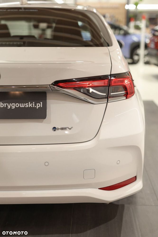 Toyota Corolla 1.8 Hybrid Comfort - 33
