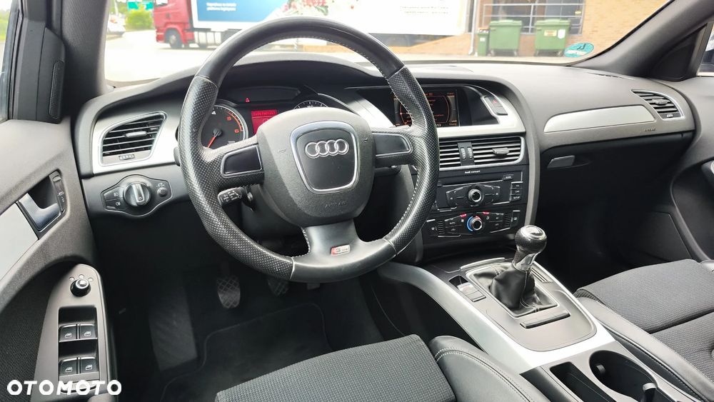 Audi A4 Avant 2.0 TDI DPF S line Sportpaket (plus) - 22