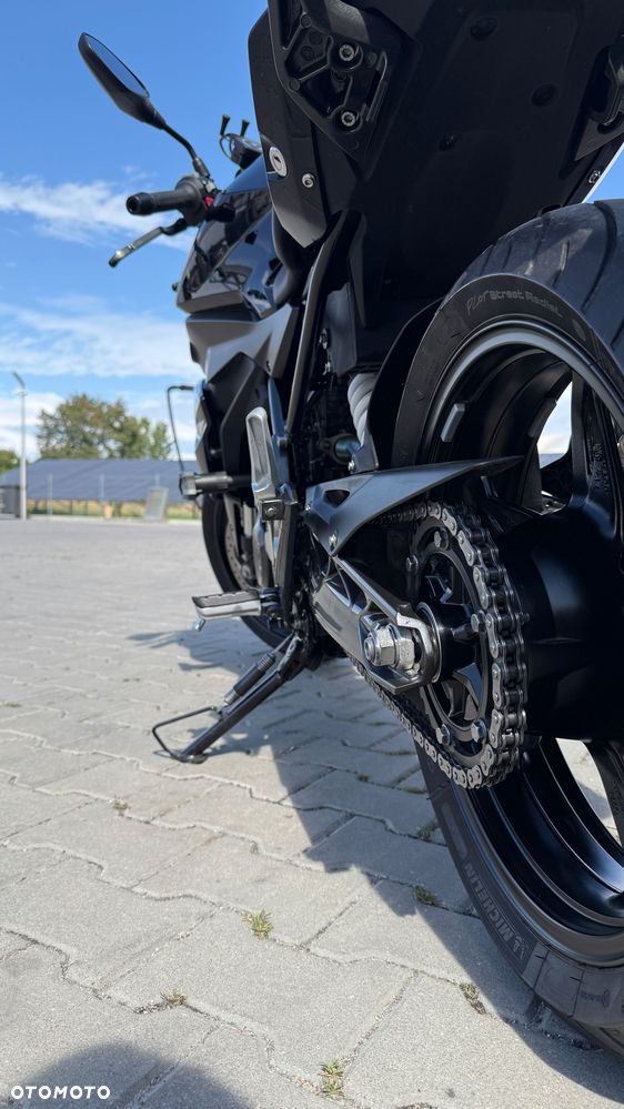 BMW G - 6