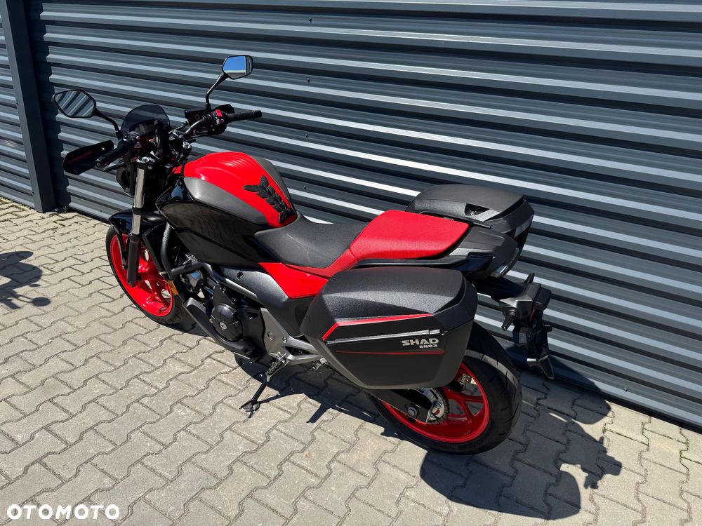 Honda NC - 6