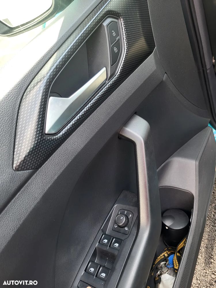 Volkswagen T-Cross - 9