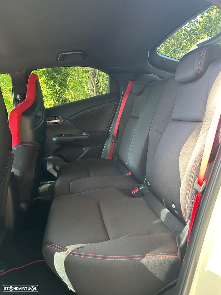 Honda Civic 2.0 VTEC Turbo Type R GT - 24