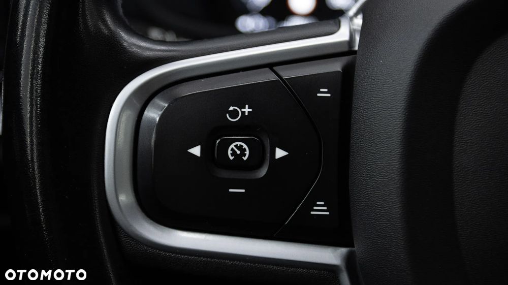 Volvo V60 B3 B Momentum Core - 17