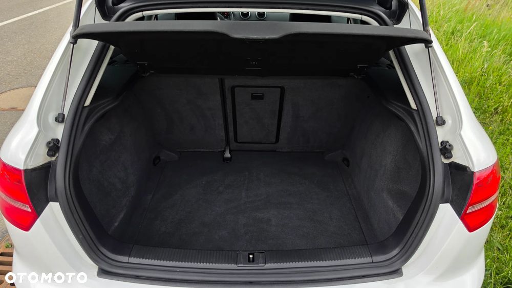 Audi A3 Sportback 1.8 TFSI Ambition - 9
