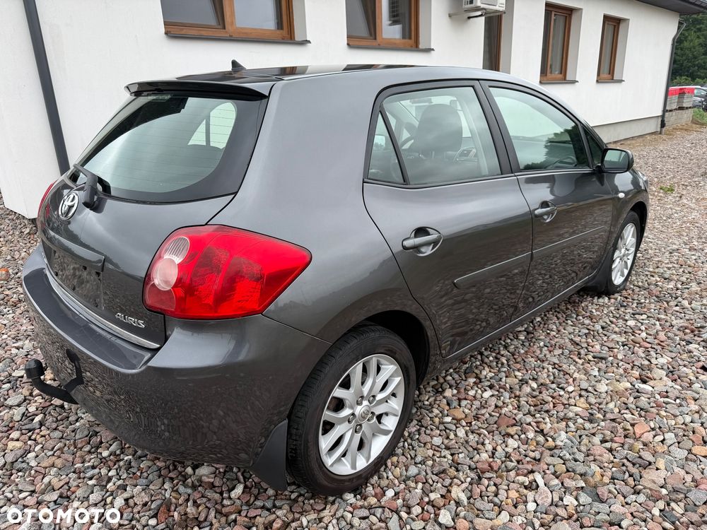 Toyota Auris 1.6 VVT-i Luna - 2