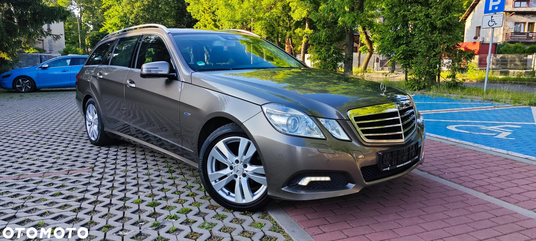 Mercedes-Benz Klasa E 220 T CDI Automatik Avantgarde - 2