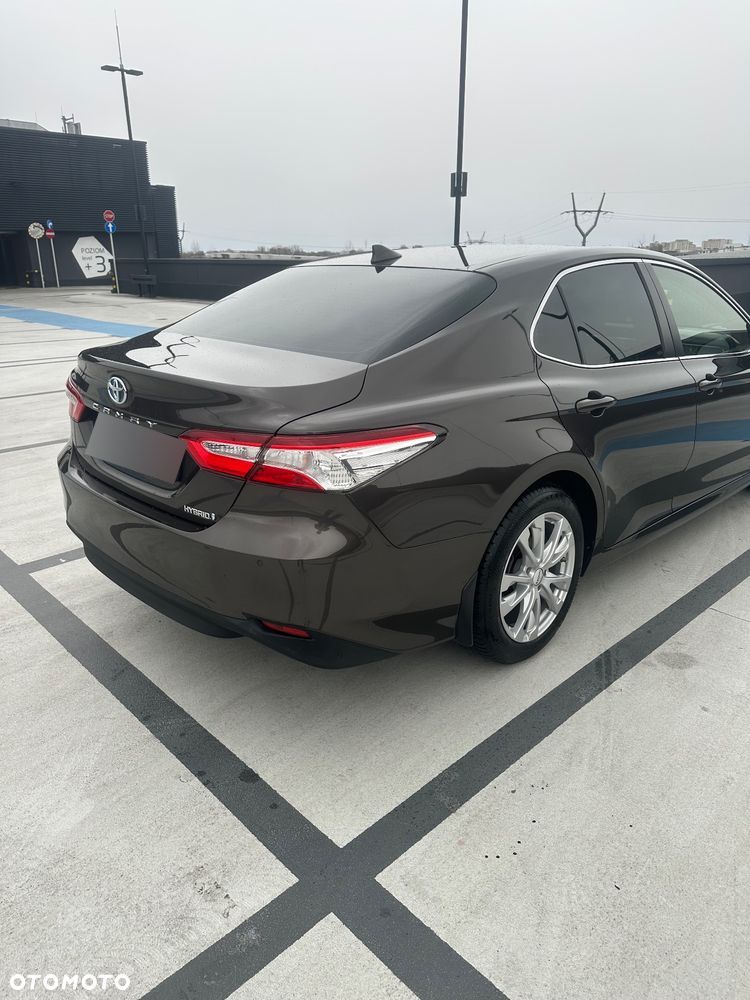 Toyota Camry - 7