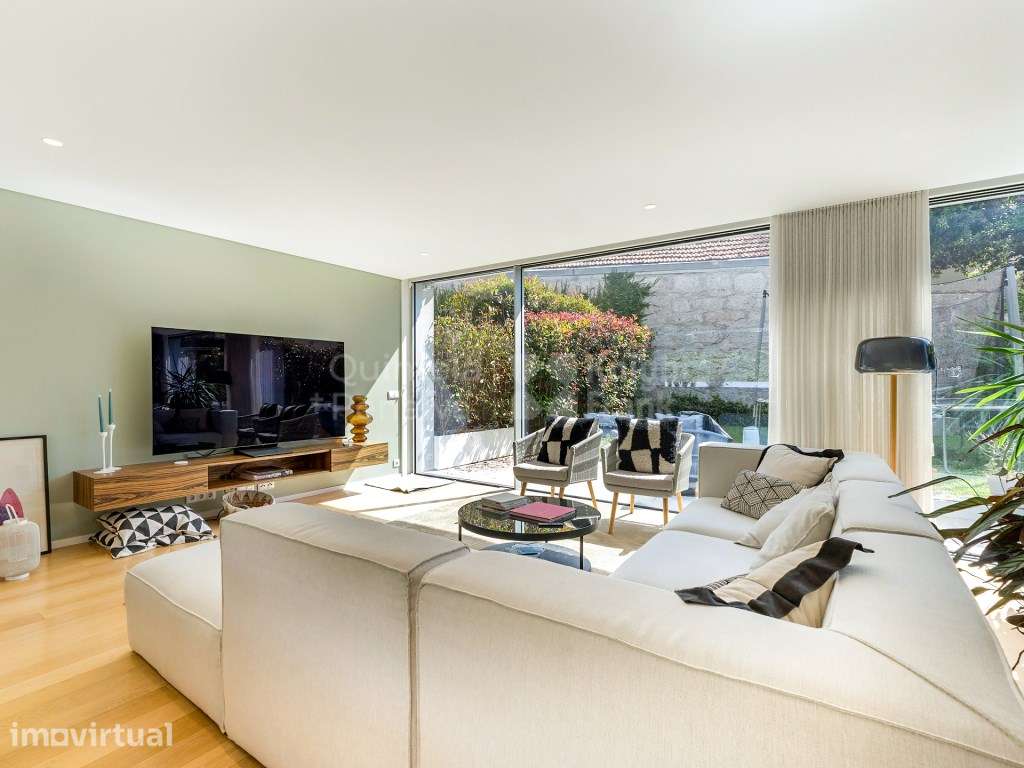 Para arrendamento, moradia T3 com jardim no Porto - Grande imagem: 2/25
