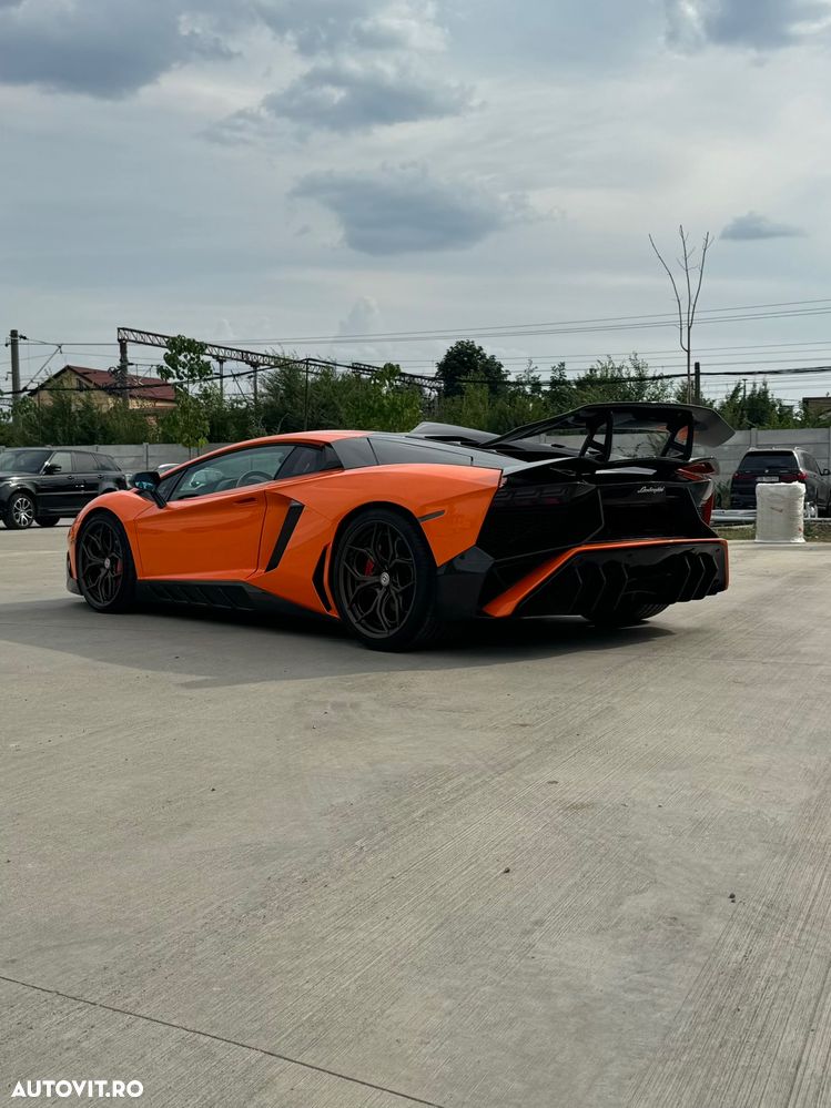Lamborghini Aventador LP 700-4 - 5