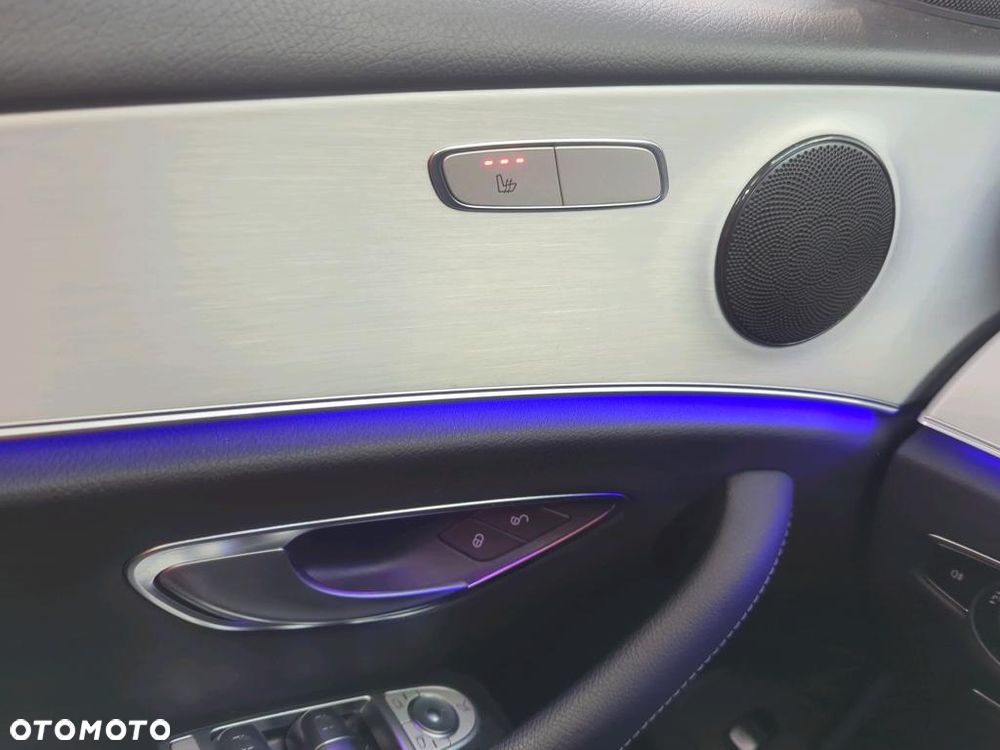 Mercedes-Benz Klasa E 220 d 9G-TRONIC Edition 1 - 14