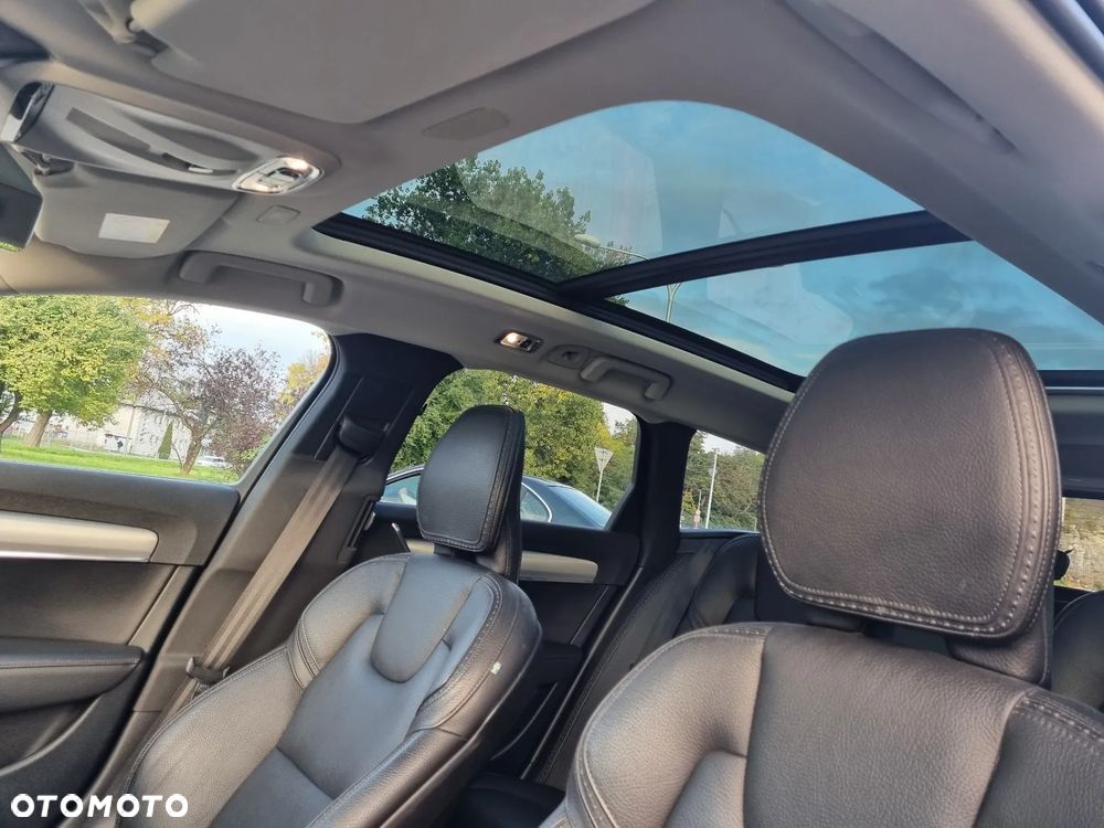 Volvo V90 Cross Country D4 AWD Geartronic Pro - 24