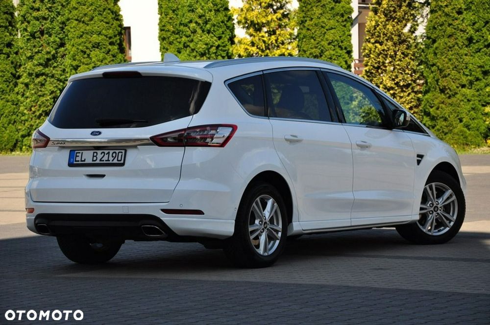 Ford S-Max - 14