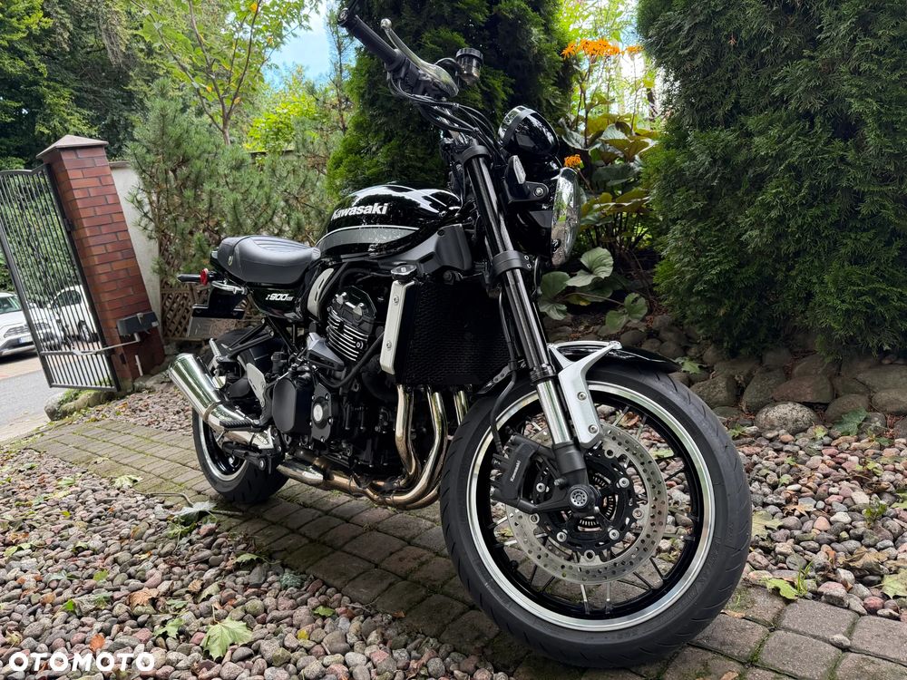 Kawasaki Z 900 RS - 8