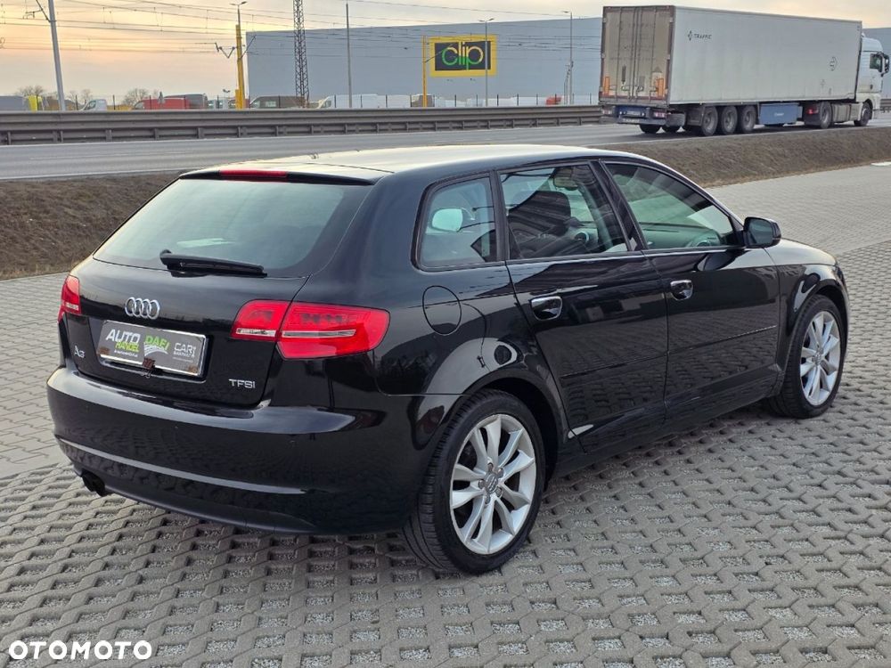Audi A3 Sportback - 7