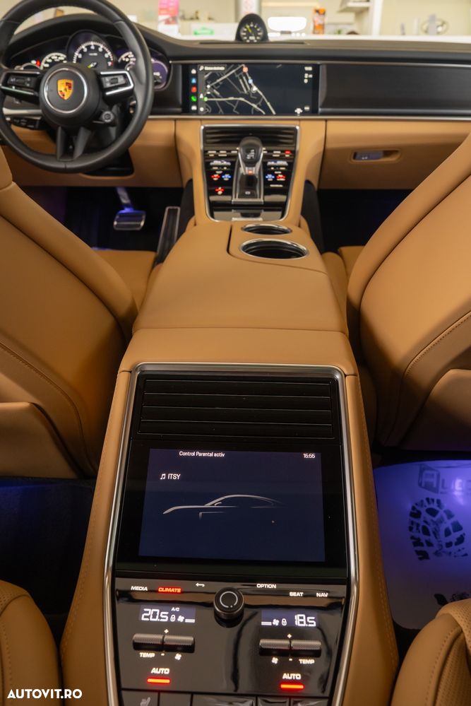Porsche Panamera 4 E-Hybrid Platinum Edition - 25
