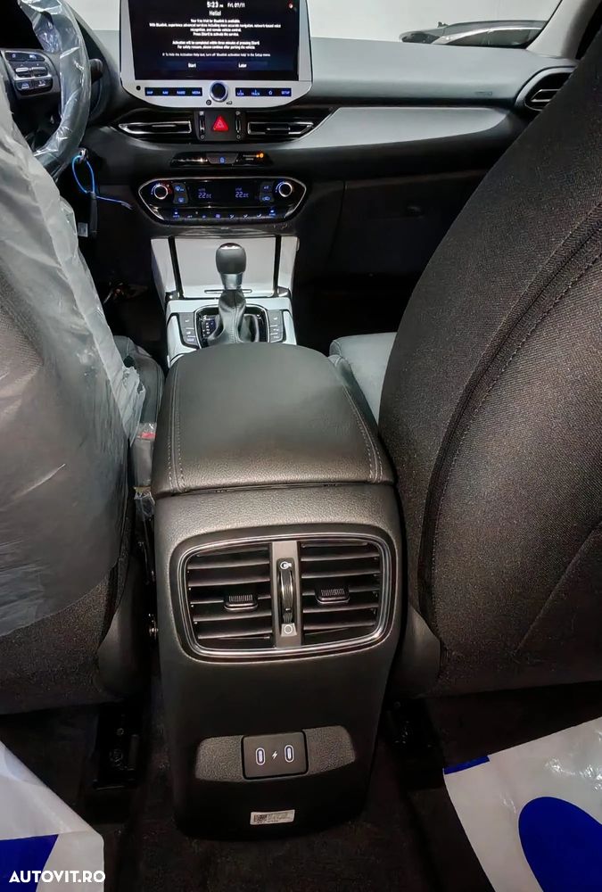 Hyundai i30 Fastback 1.5 T-GDI 140CP 7DCT MHEV Highway - 12