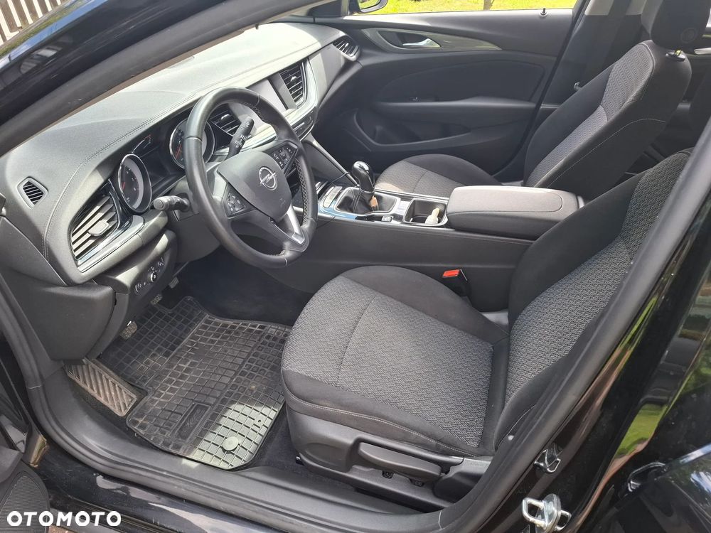Opel Insignia 1.5 T Enjoy S&S - 9