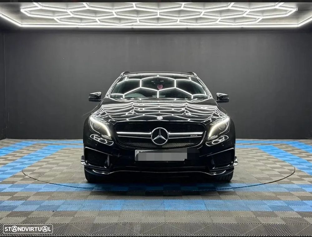 Mercedes-Benz GLA 45 AMG 4Matic Speedshift 7G-DCT Night Edition - 3