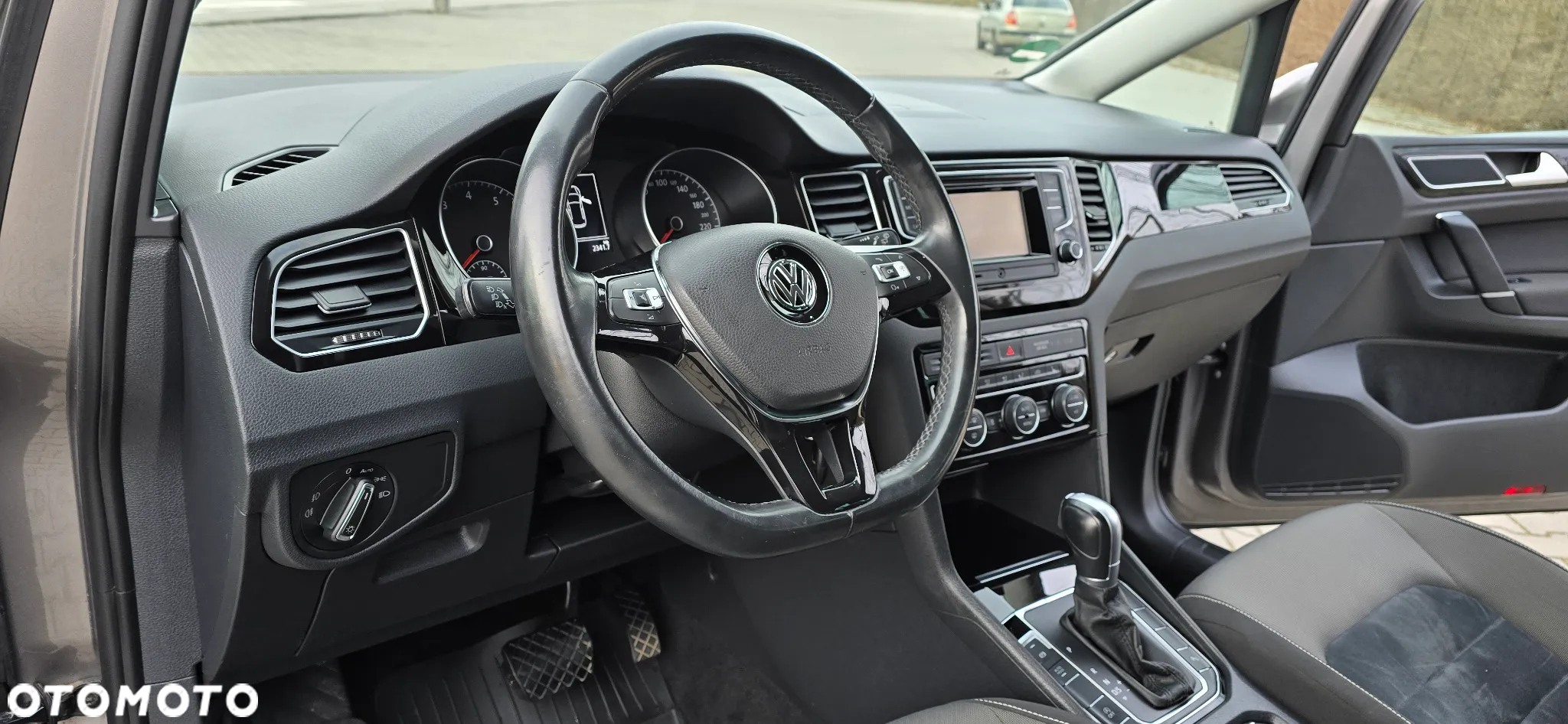Volkswagen Golf VII 1.4 TSI BMT Highline DSG - 29