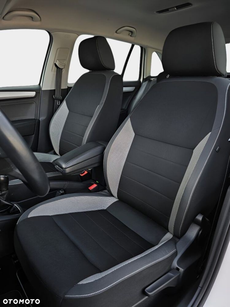 Skoda RAPID 1.6 TDI DPF Ambition - 22