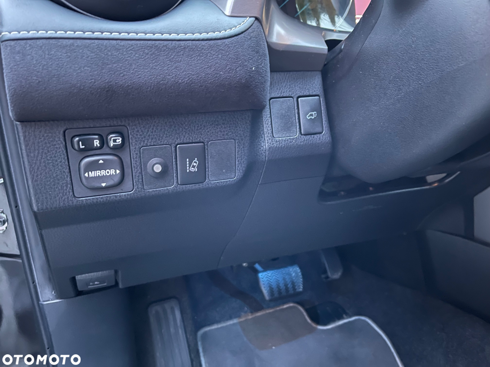 Toyota RAV4 Hybrid Prestige 4x4 - 40
