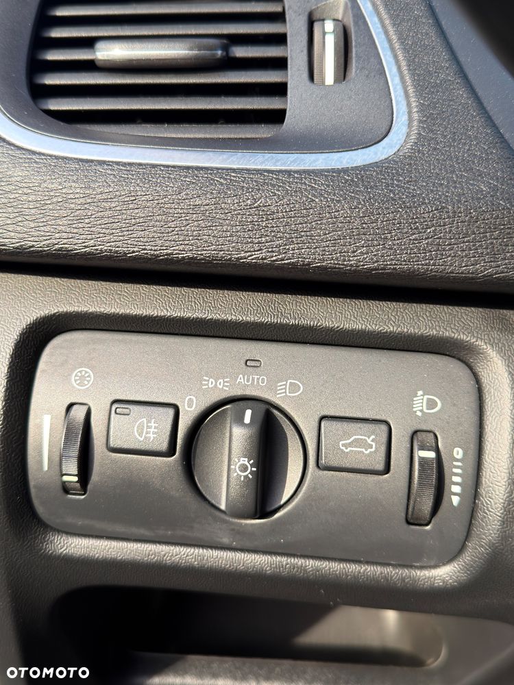 Volvo V40 D2 RDesign - 11