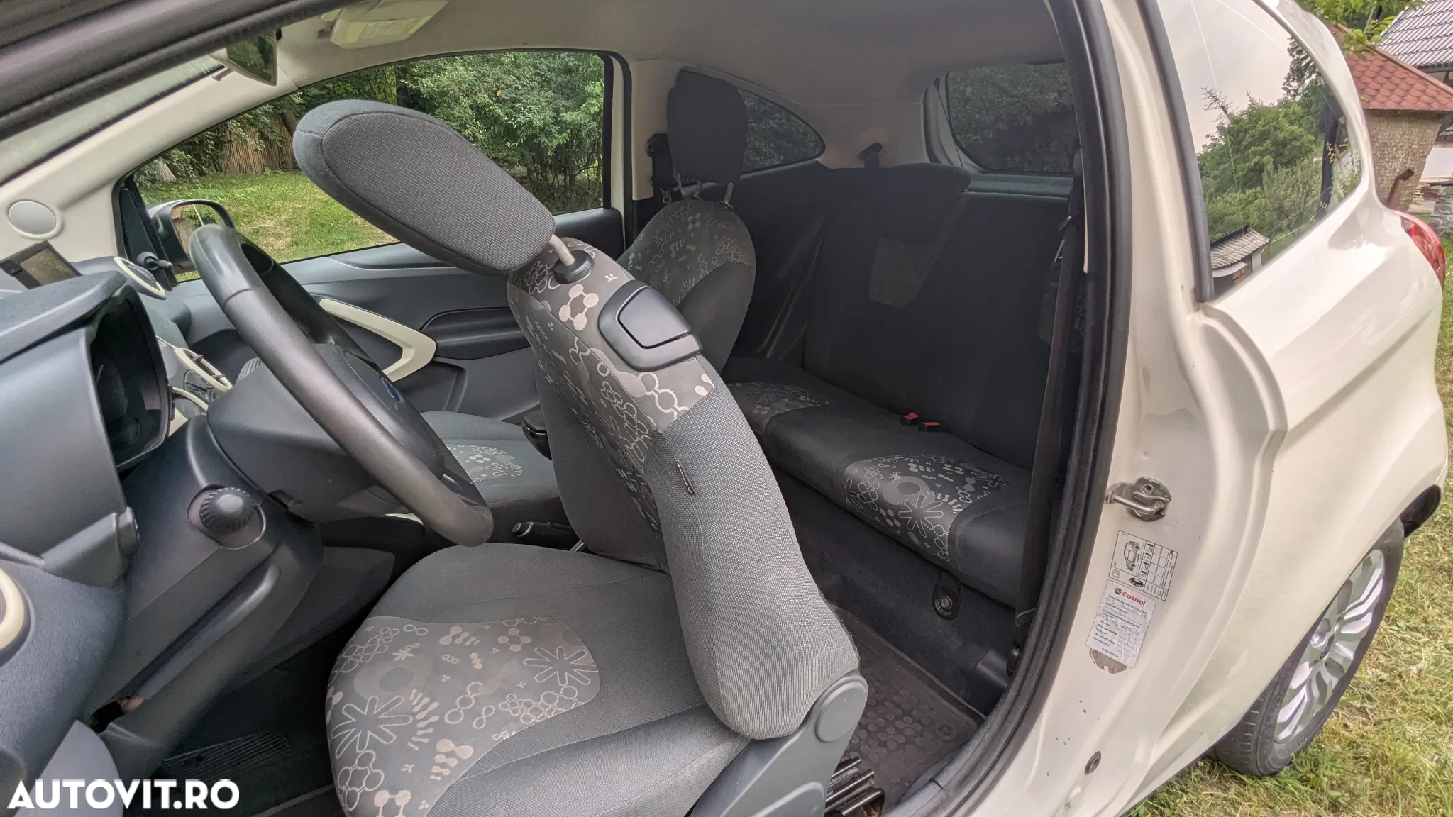 Ford Ka 1.3 TDCi CP DPF Titanium - 8