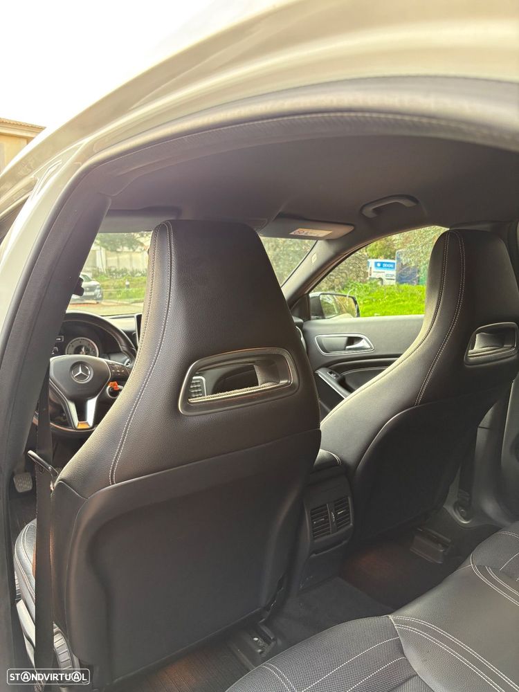 Mercedes-Benz A 180 CDI AMG Line - 10