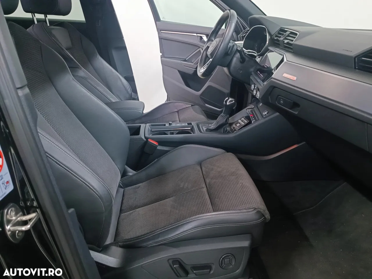 Audi Q3 35 TDI quattro S tronic S line - 9