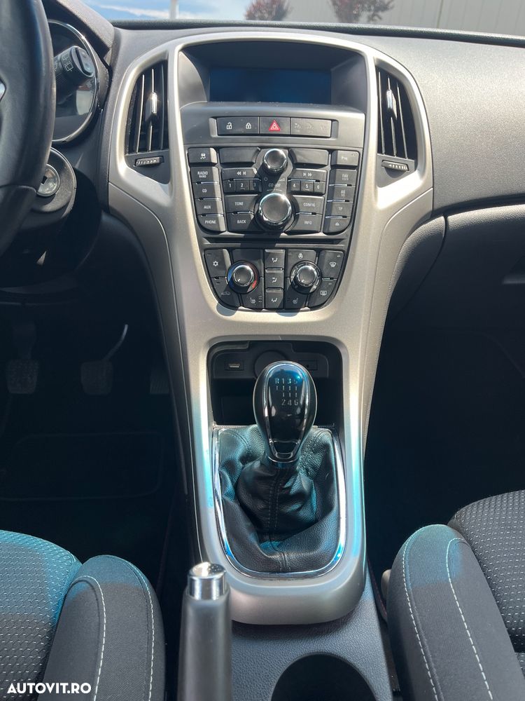 Opel Astra - 11