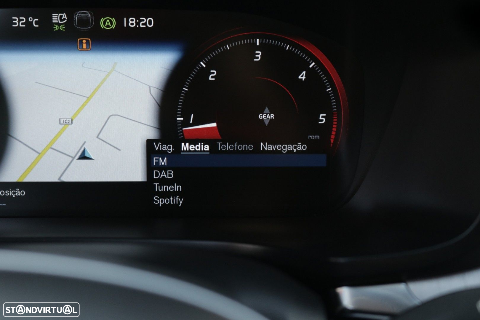 Volvo V60 2.0 D3 Momentum Core - 38