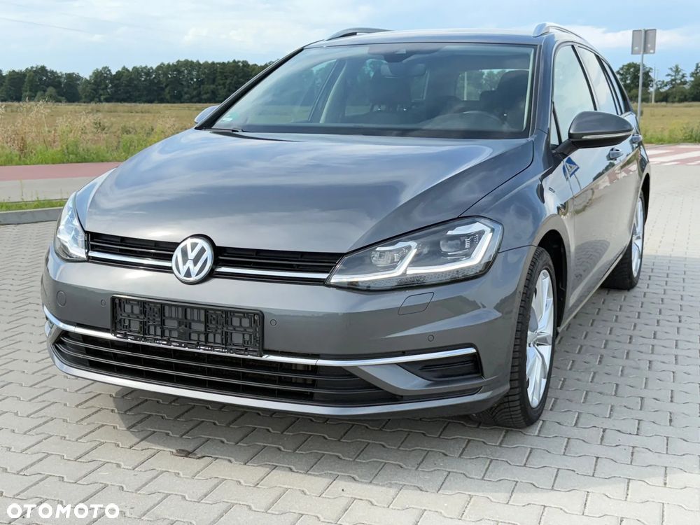 Volkswagen Golf 2.0 TDI DSG Sound