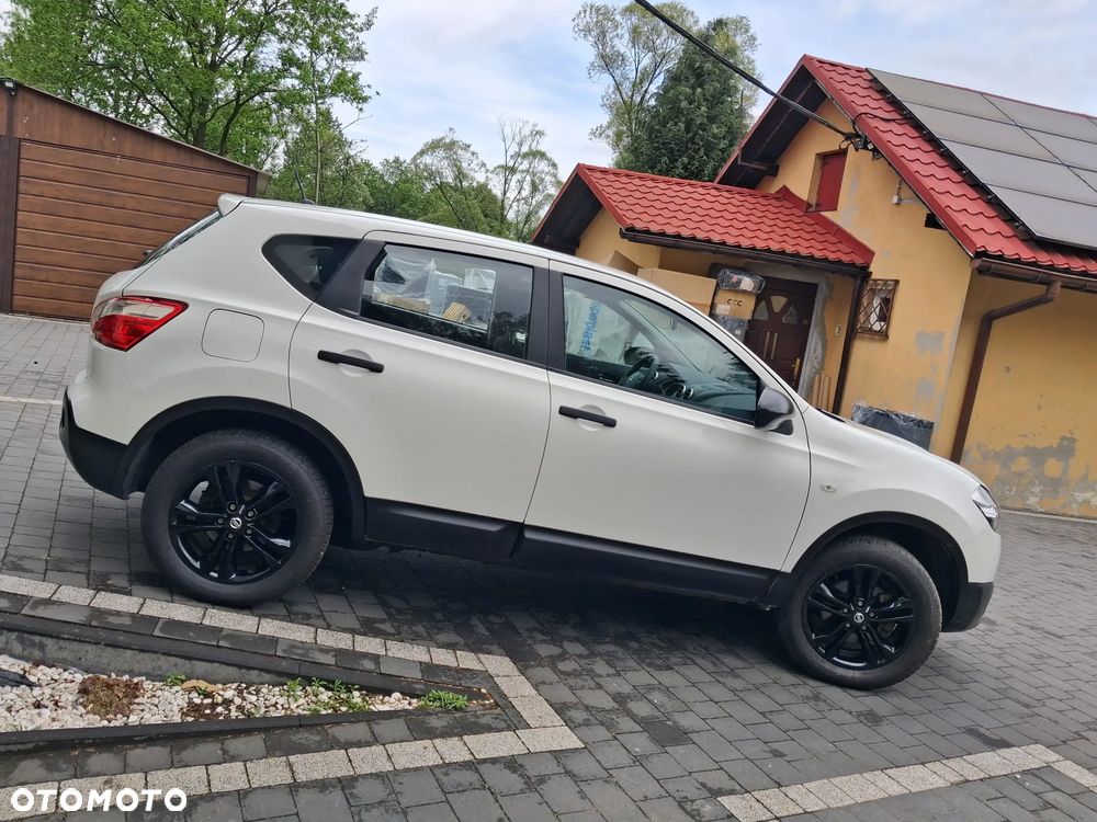 Nissan Qashqai - 4