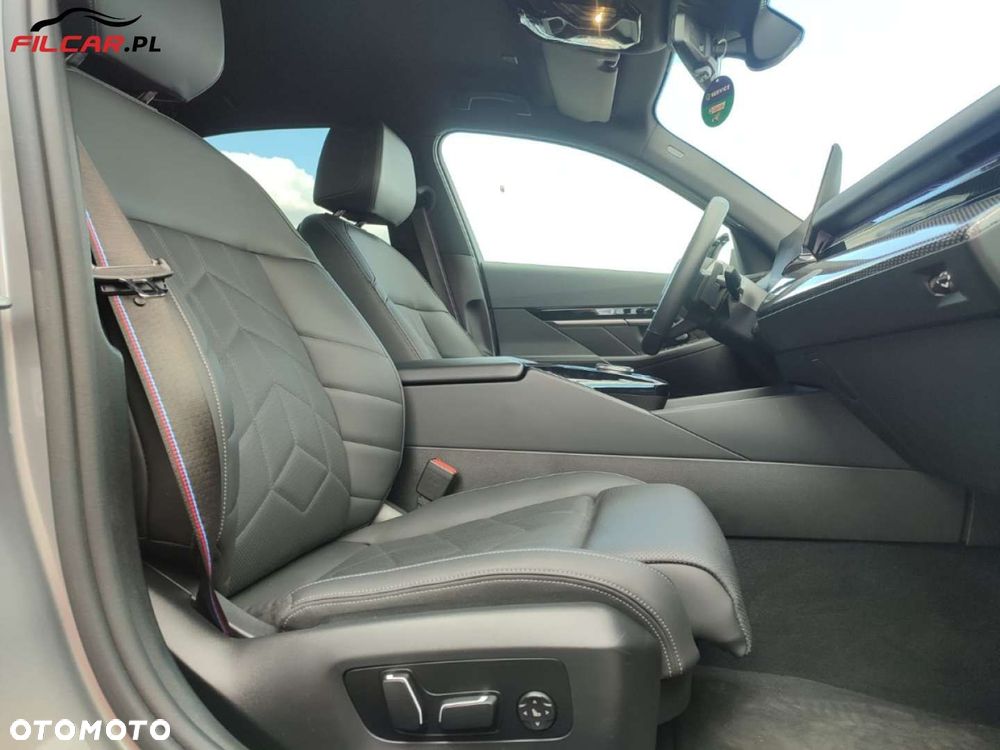 BMW Seria 5 - 26