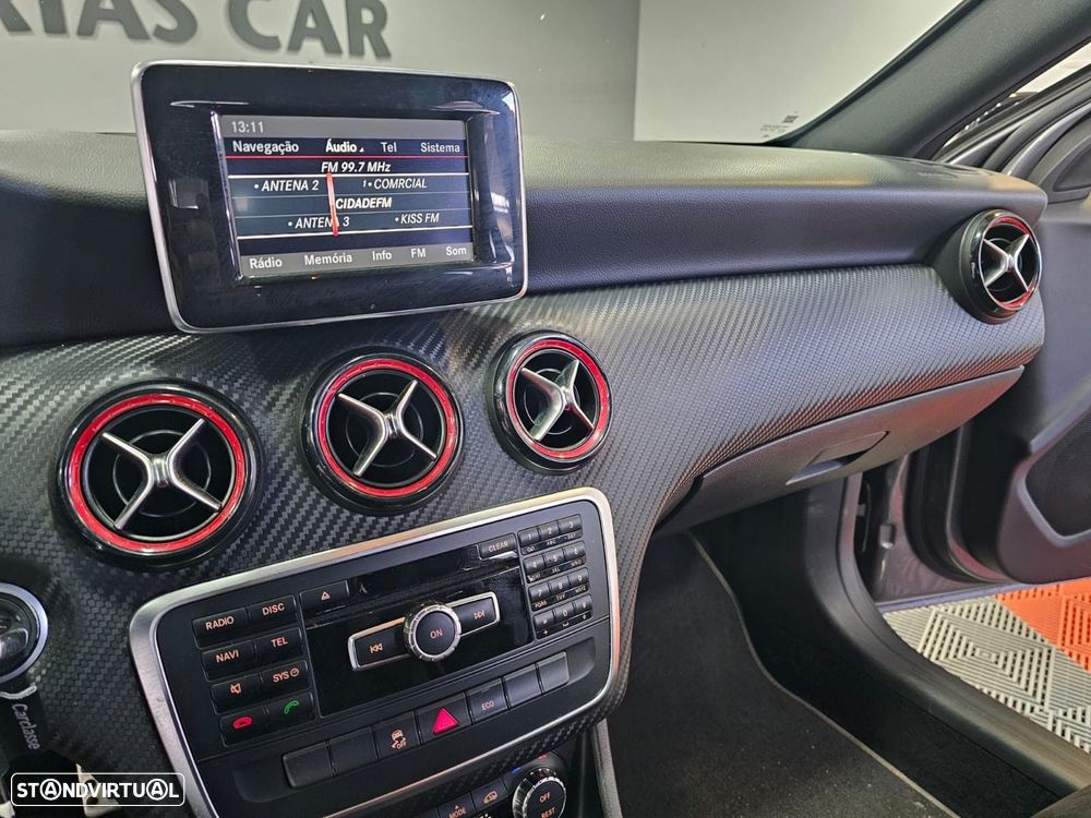 Mercedes-Benz A 45 AMG 4-Matic - 21