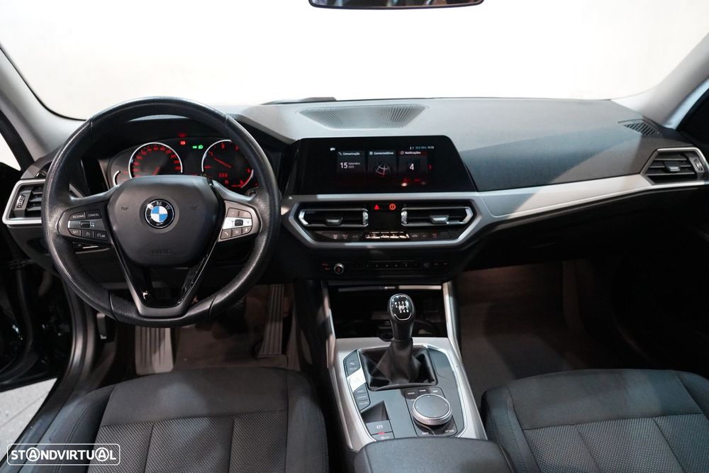 BMW 318 d Line Luxury - 24