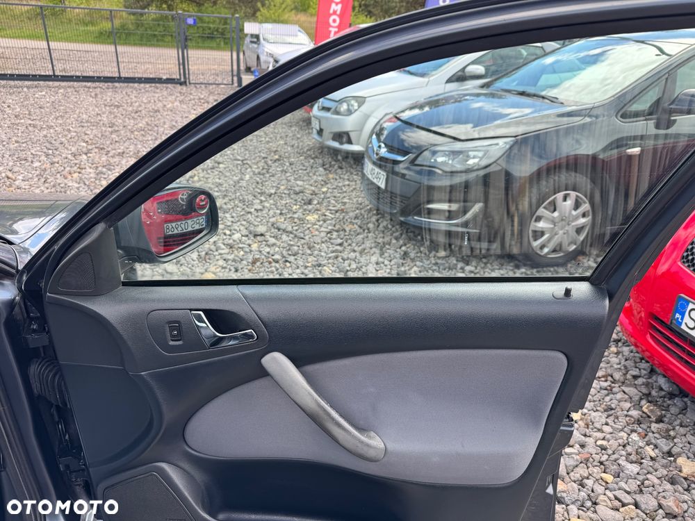 Skoda Octavia 1.6 Tour - 14