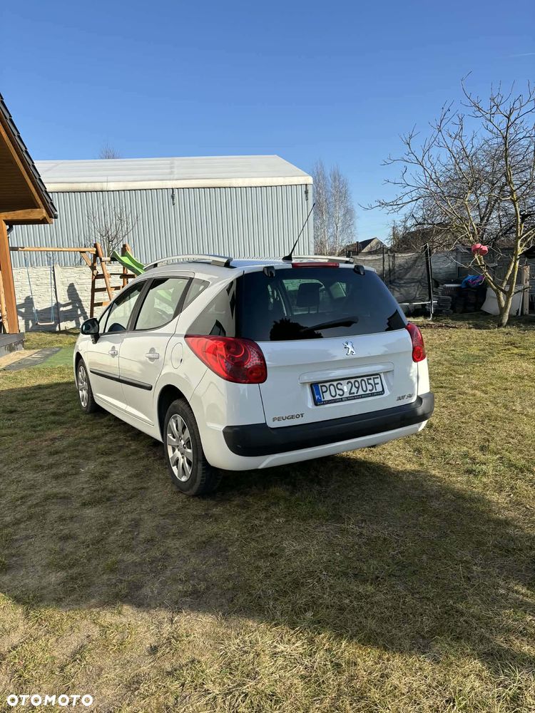 Peugeot 207 1.4 16V Trendy - 2